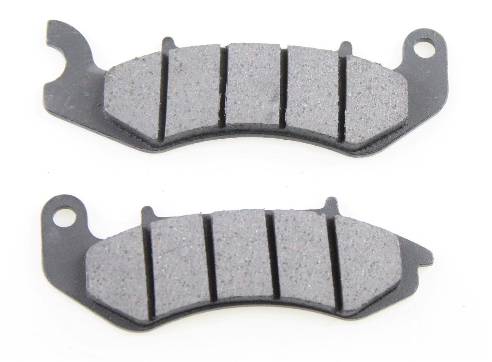 BENELLI/KEEWAY 125CC OEM PRIEKINĖS STABDŽIŲ TRINKELĖS/KALADĖLĖS 45110T800000
