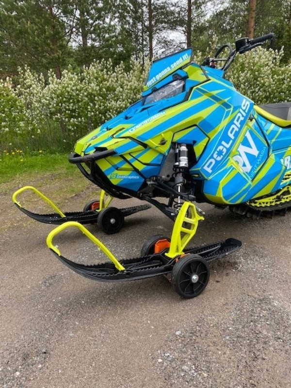 REGULIUOJAMI RATUKAI SNIEGO MOTOCIKLUI SNO-X SKI WHEELS ADJUSTABLE
